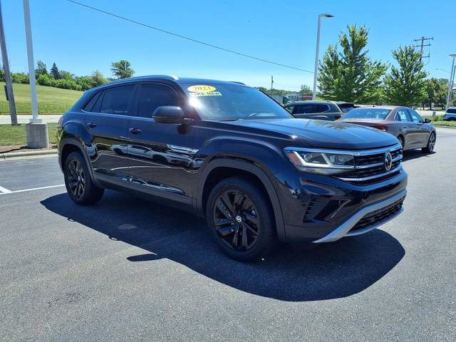 2023 Volkswagen Atlas Cross Sport 2.0T SE w/Technology AWD photo
