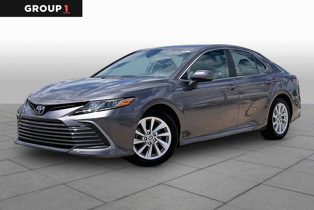 2023 Toyota Camry LE FWD photo