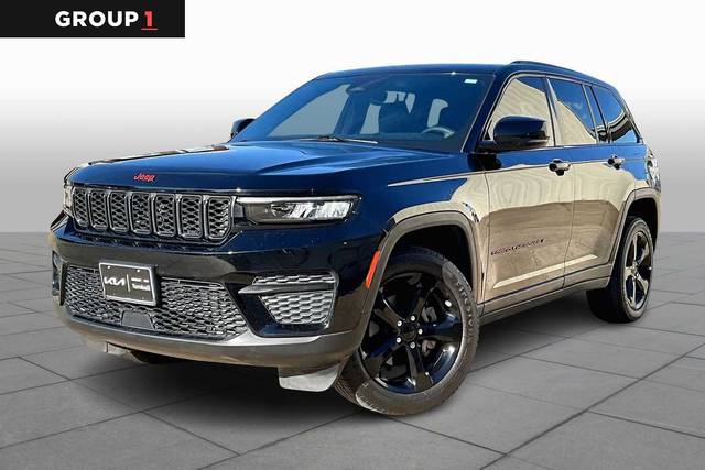 2023 Jeep Grand Cherokee Altitude 4WD photo