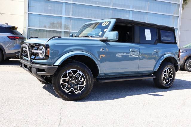 2022 Ford Bronco 4 Door Outer Banks 4WD photo