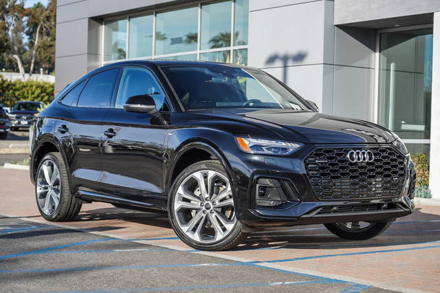 2023 Audi Q5 Sportback S line Prestige AWD photo