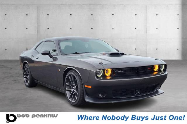 2022 Dodge Challenger R/T Scat Pack RWD photo