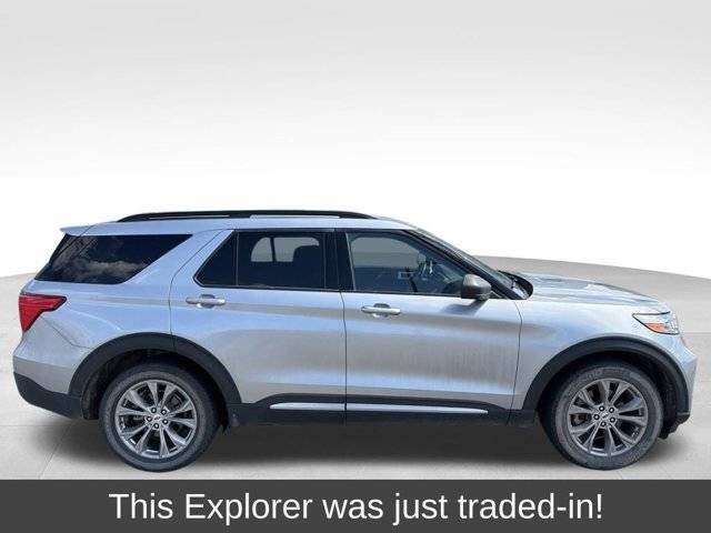 2022 Ford Explorer XLT 4WD photo