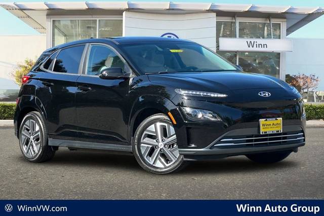 2023 Hyundai Kona SE FWD photo