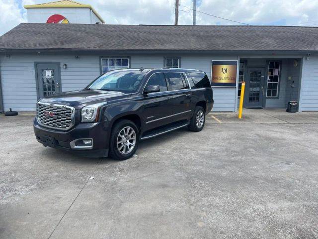2018 GMC Yukon XL Denali RWD photo