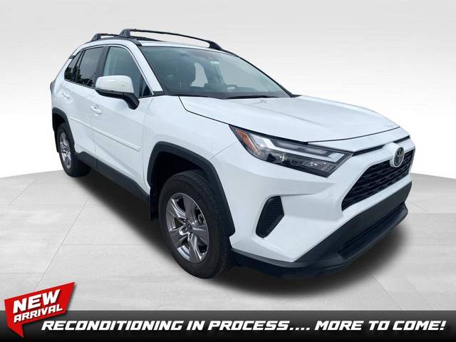 2022 Toyota RAV4 XLE AWD photo