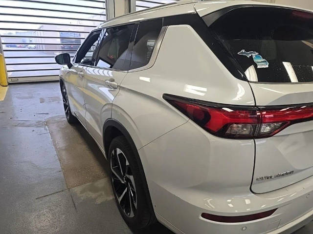 2022 Mitsubishi Outlander SEL 4WD photo