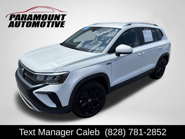 2023 Volkswagen Taos SE AWD photo