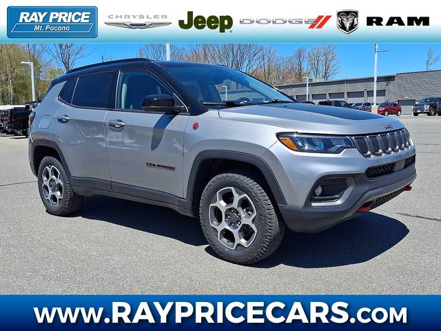 2022 Jeep Compass Trailhawk 4WD photo