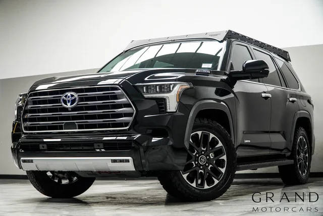 2023 Toyota Sequoia Limited 4WD photo
