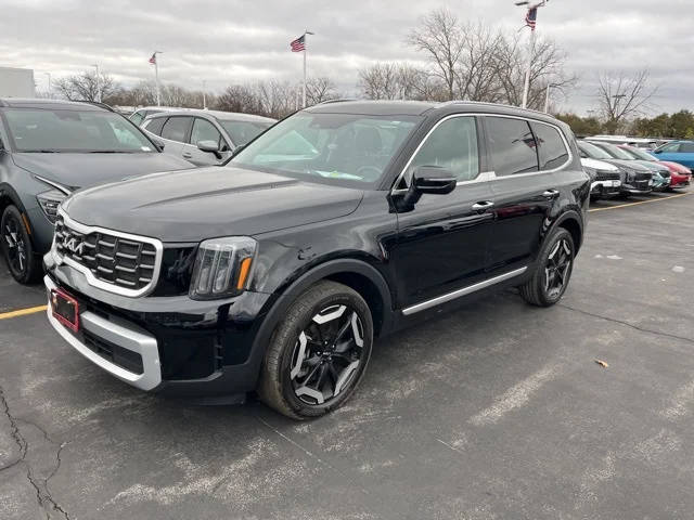 2023 Kia Telluride S FWD photo