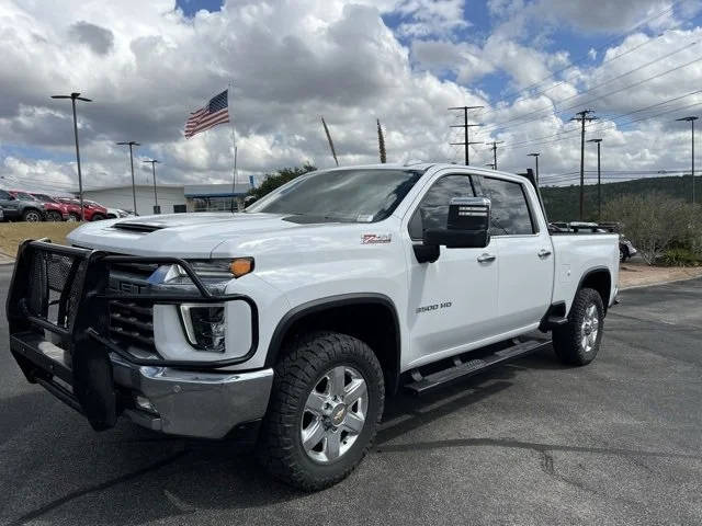 2023 Chevrolet Silverado 3500HD LTZ 4WD photo