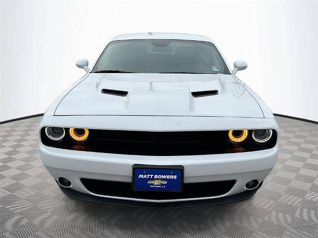 2022 Dodge Challenger SXT RWD photo