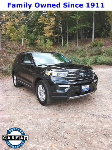 2022 Ford Explorer XLT 4WD photo