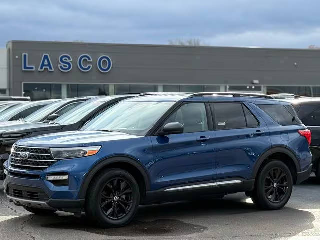 2022 Ford Explorer XLT 4WD photo