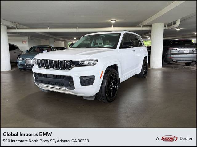 2023 Jeep Grand Cherokee Overland 4WD photo