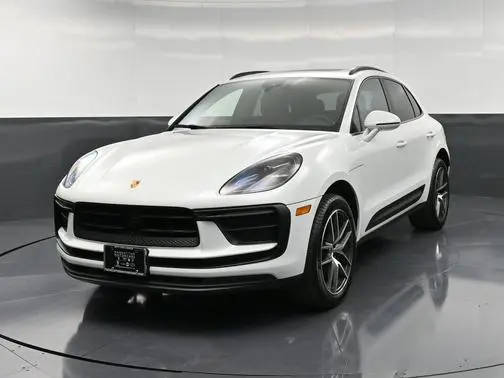 2023 Porsche Macan T AWD photo