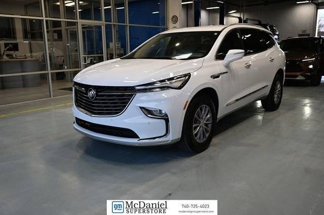2023 Buick Enclave Essence FWD photo