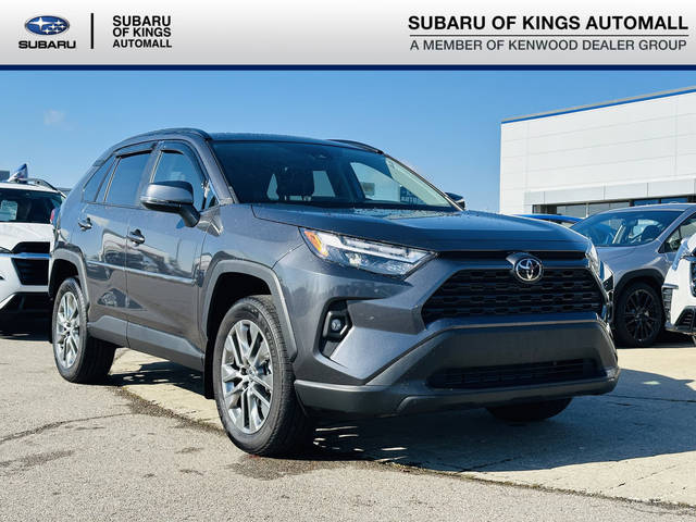 2022 Toyota RAV4 XLE Premium FWD photo