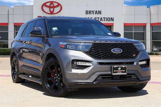 2022 Ford Explorer ST RWD photo