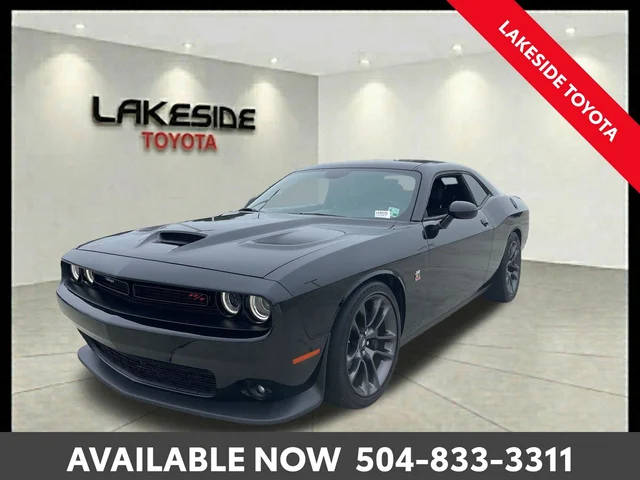 2022 Dodge Challenger R/T Scat Pack RWD photo