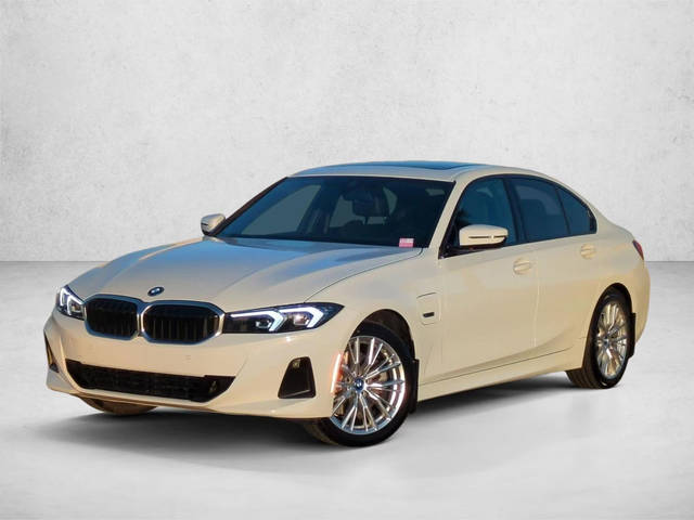 2023 BMW 3 Series 330e RWD photo