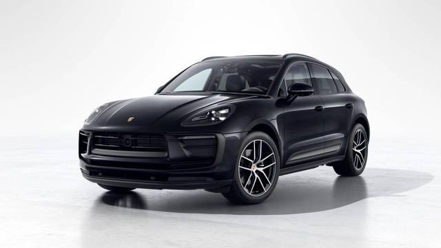 2023 Porsche Macan  AWD photo