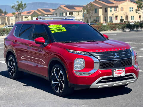 2023 Mitsubishi Outlander SE FWD photo