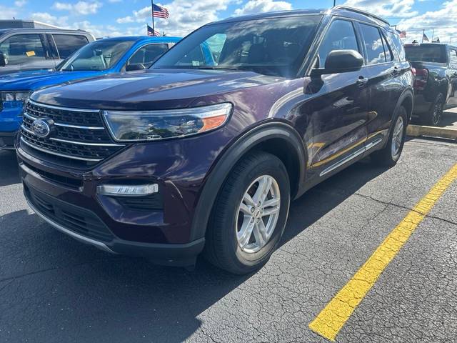 2022 Ford Explorer XLT 4WD photo