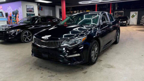 2020 Kia Optima LX FWD photo