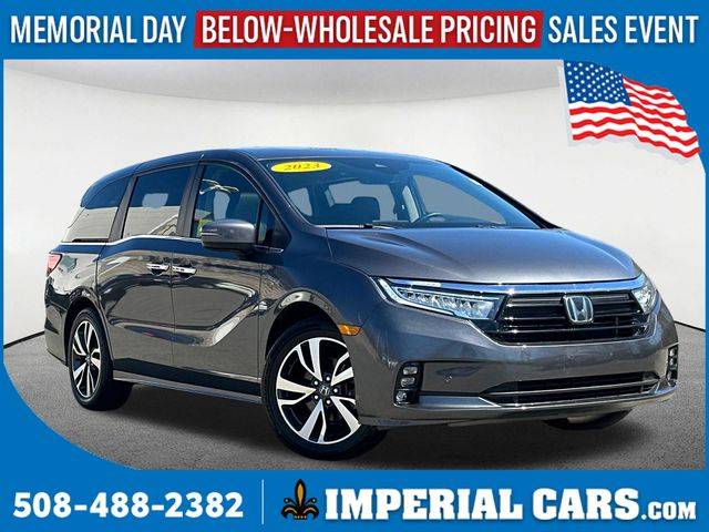 2023 Honda Odyssey Touring FWD photo