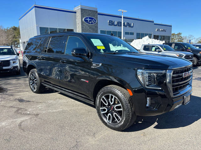 2023 GMC Yukon XL AT4 4WD photo