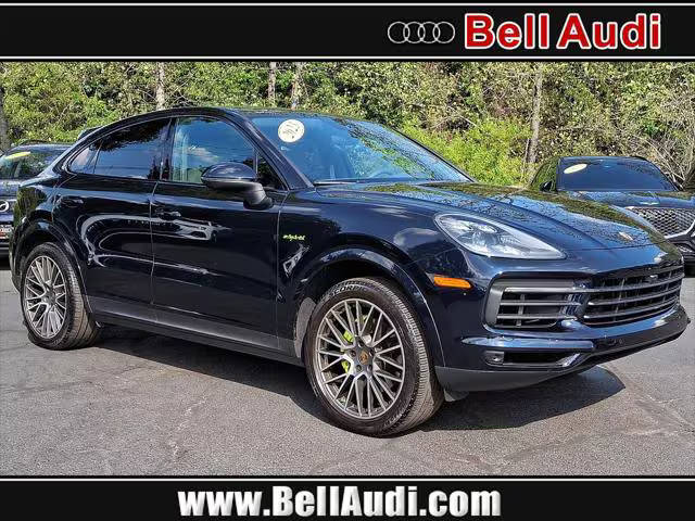 2023 Porsche Cayenne Coupe Platinum Edition Hybrid AWD photo