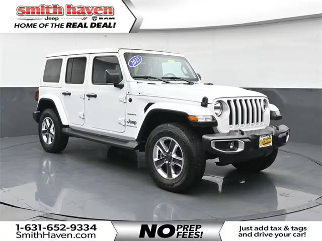 2023 Jeep Wrangler Unlimited Sahara 4WD photo