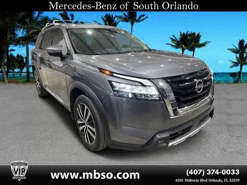 2023 Nissan Pathfinder Platinum 4WD photo