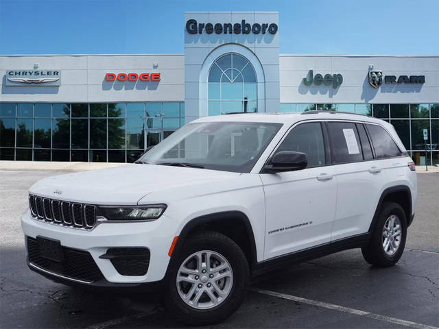 2023 Jeep Grand Cherokee Laredo 4WD photo