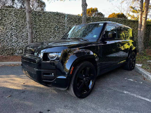 2023 Land Rover Defender 110 V8 AWD photo