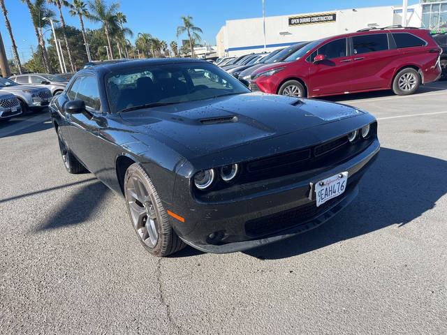 2022 Dodge Challenger SXT RWD photo