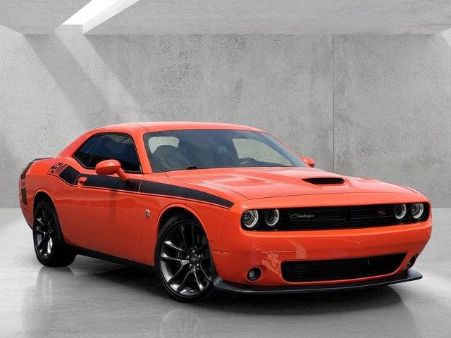 2022 Dodge Challenger R/T Scat Pack RWD photo