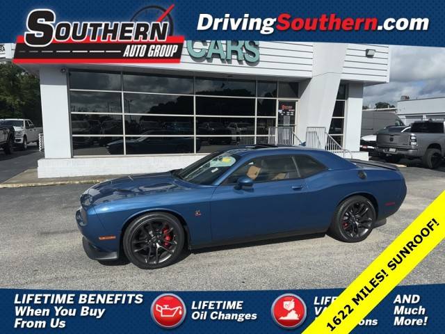 2022 Dodge Challenger R/T Scat Pack RWD photo