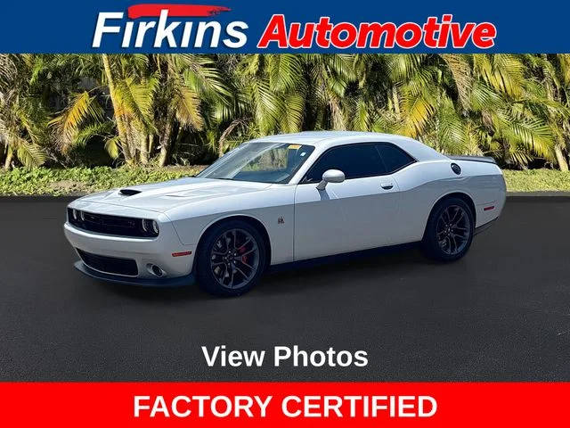 2022 Dodge Challenger R/T Scat Pack RWD photo