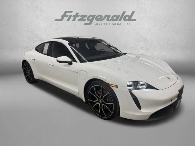 2022 Porsche Taycan  RWD photo
