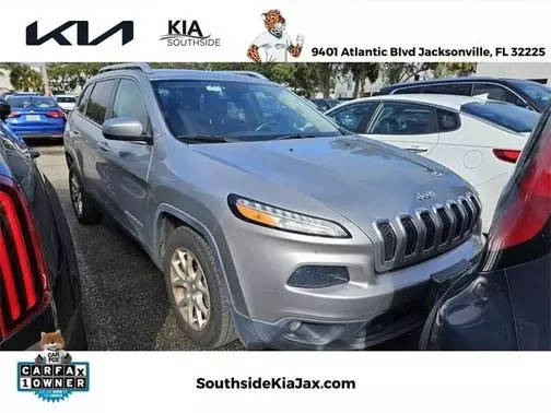 2015 Jeep Cherokee Latitude FWD photo