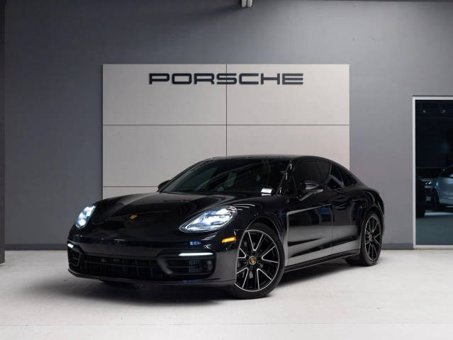 2023 Porsche Panamera 4 Platinum Edition AWD photo