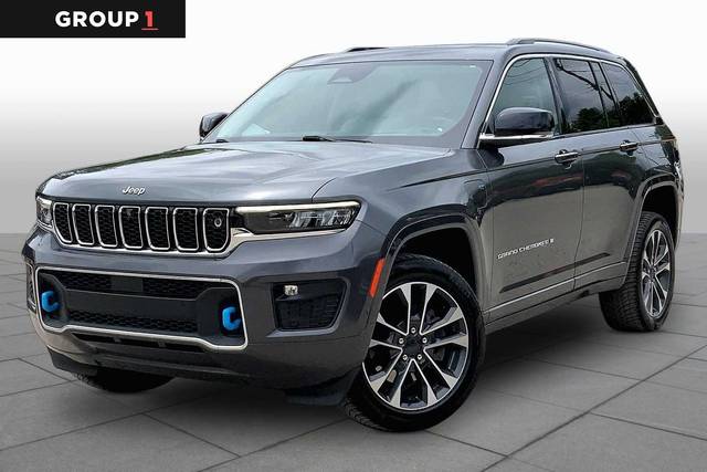 2022 Jeep Grand Cherokee Overland 4WD photo