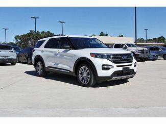 2022 Ford Explorer XLT RWD photo