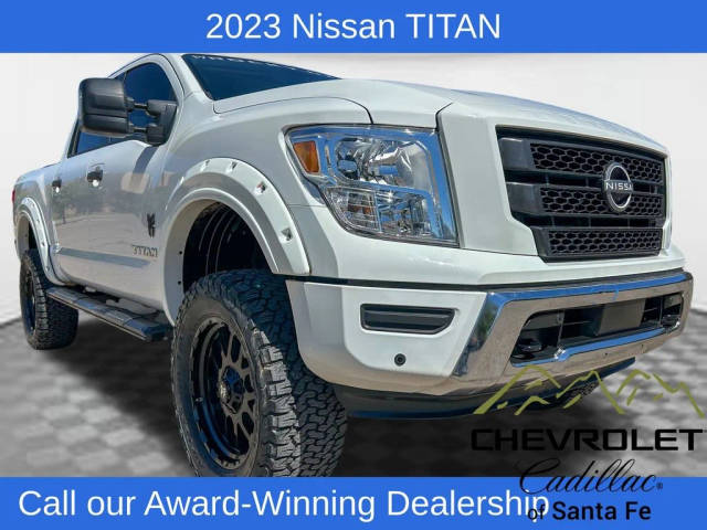 2023 Nissan Titan SV 4WD photo