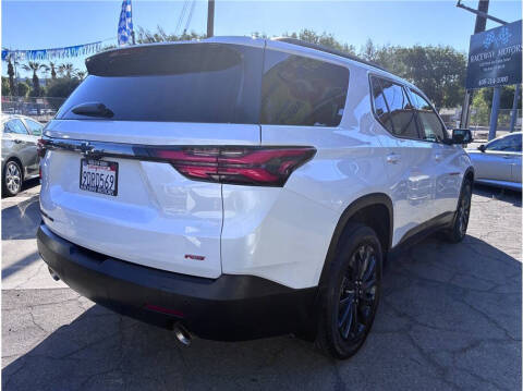 2023 Chevrolet Traverse RS AWD photo