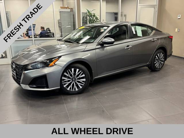 2023 Nissan Altima 2.5 SV AWD photo