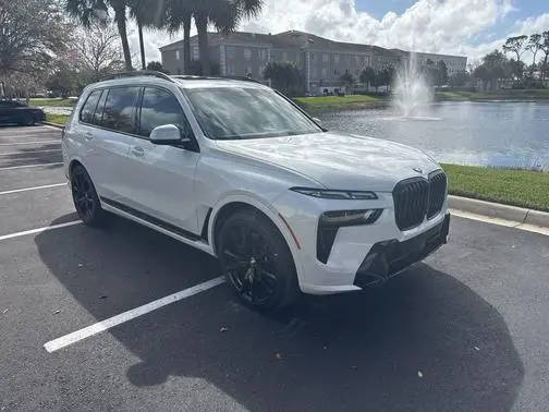 2023 BMW X7 xDrive40i AWD photo